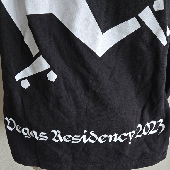 Usher Flipper's 2023 Vegas Residency Black and White Long Sleeve Tees - Picture 6 of 10